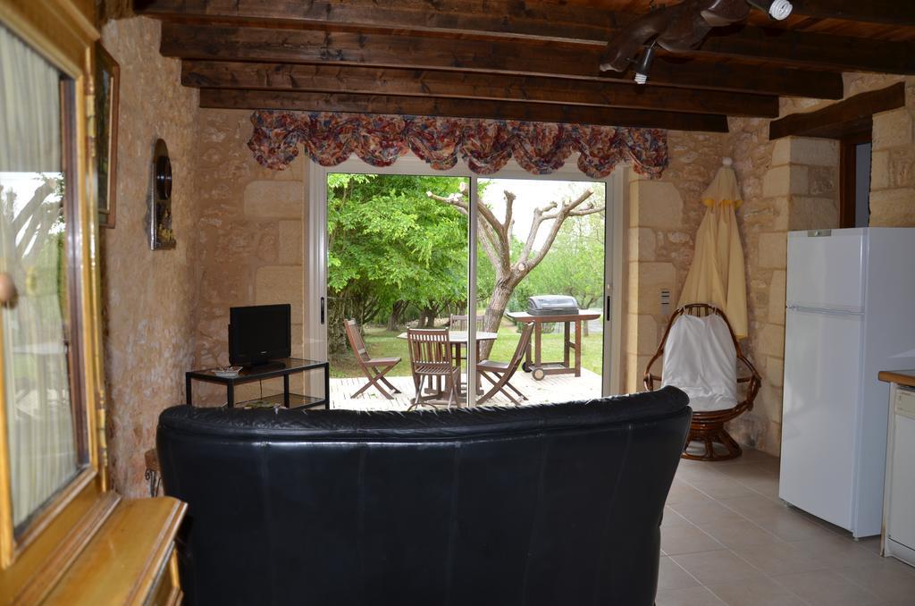 Bed and Breakfast La Gueriniere Cénac-et-Saint-Julien Exterior foto